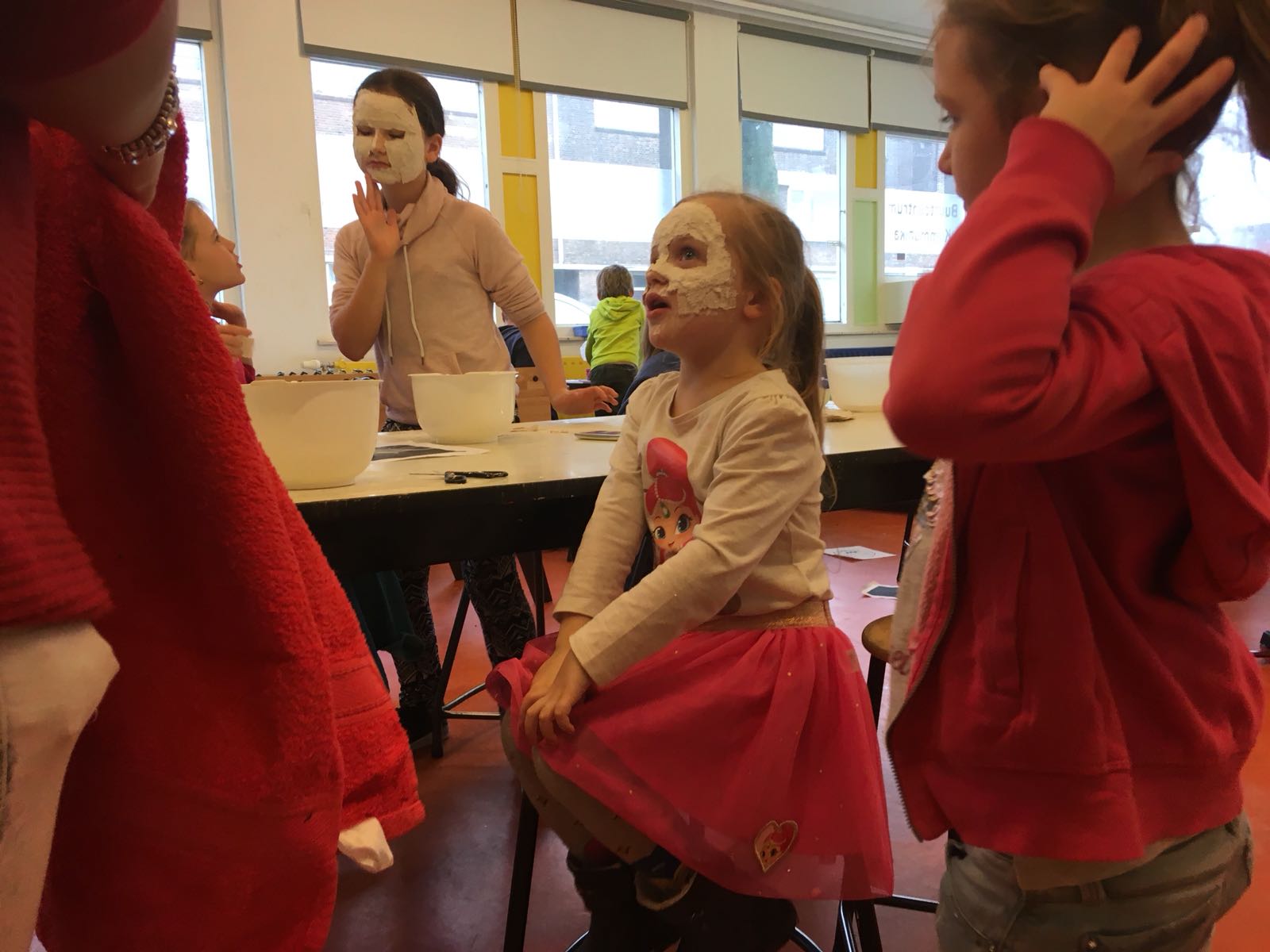 Nieuws Woensdagmiddag: Maskers maken