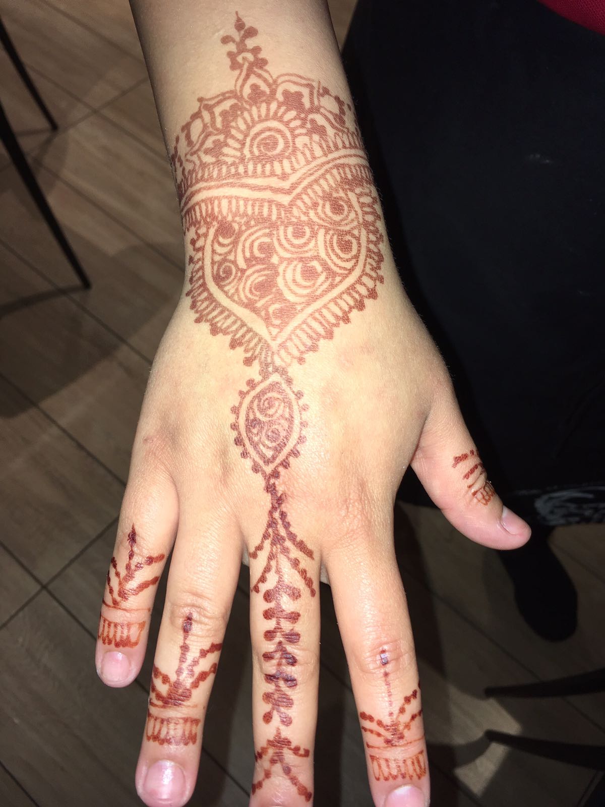 Meidenclub: Henna avond Meidenclub: Henna avond
